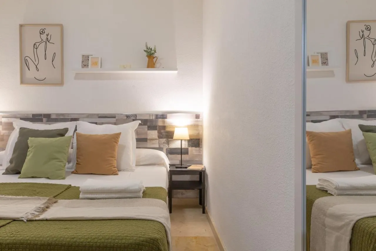 Suite Malaga Center 0*,